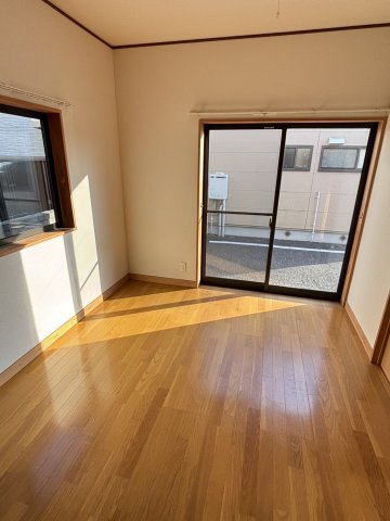 助川戸建の居間・リビング