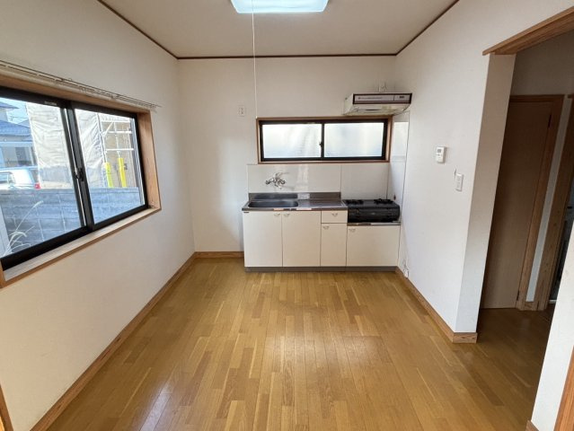 助川戸建の居間・リビング