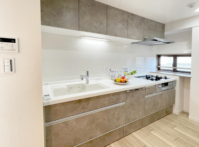 グランヒルズ調布ヶ丘ブローディアのキッチン|コンパクトなキッチンで掃除もラクラク