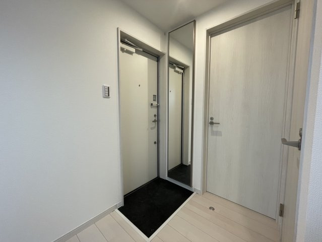 アバンティオ近鉄長瀬の玄関