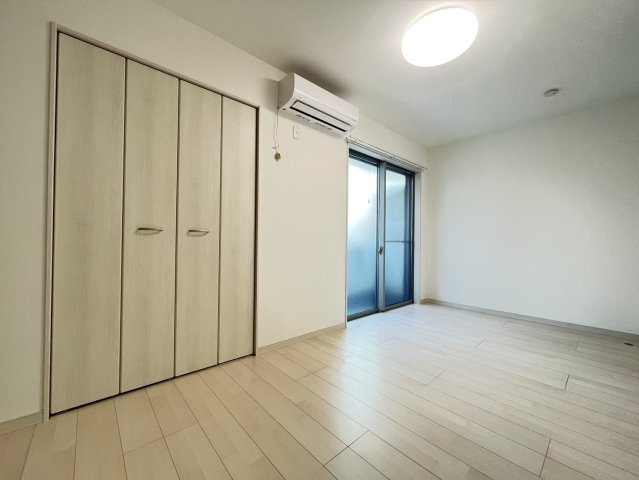 アバンティオ近鉄長瀬 ( 近畿大学 一人暮らし )の洋室