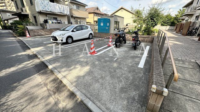 Ｐａｔｉｏ　Ｖｅｒｄｅ　Ａ・Ｂ・Ｃの駐車場