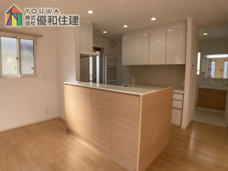 【居間・リビング】 | 中古戸建　垂水区舞多聞西８丁目