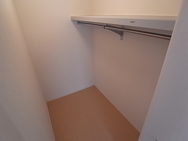 神戸市北区鈴蘭台東町３丁目のアパートの収納|ウォークインクローゼット