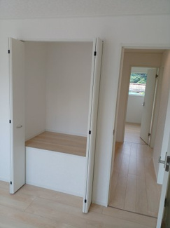 【洋室】 | 西東京市柳沢第5　全1棟　1号棟 | 2階洋室（5.2帖）クローゼット