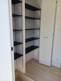 【玄関】 | 西東京市柳沢第5　全1棟　1号棟 | 玄関（シューズボックス）