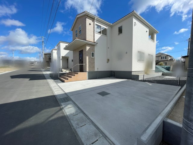 須賀川市森宿第7　Livele Garden　全10棟の駐車場