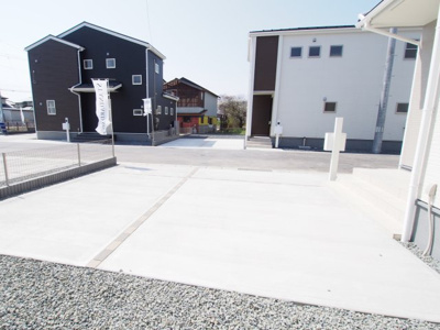 【駐車場】 | Livele Garden.S　仁井田五百川　２号棟