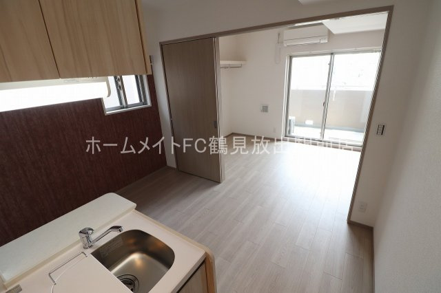 大阪市鶴見区茨田大宮４丁目の賃貸マンションの内装