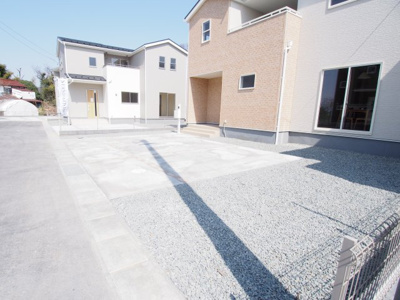 【駐車場】 | Livele Garden.S　仁井田五百川　３号棟