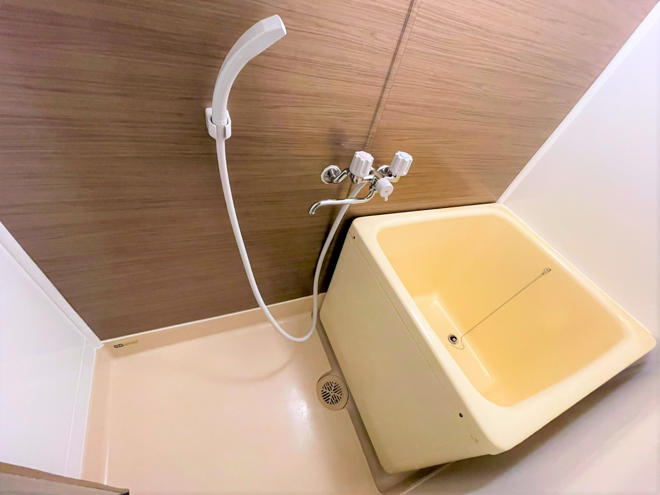 ラウンドハイツの浴室