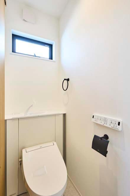 栃木市今泉町1丁目　新築戸建2-10のトイレ