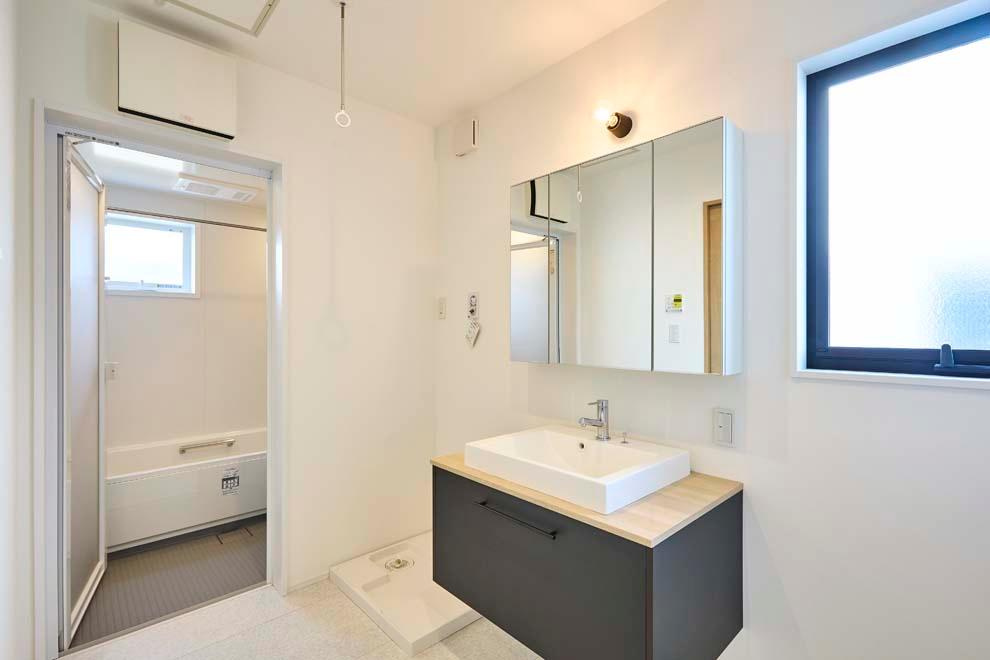 栃木市今泉町1丁目　新築戸建2-10の独立洗面台