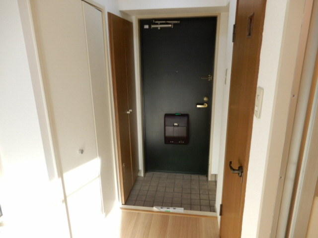 明石市松の内２丁目の賃貸マンションの玄関