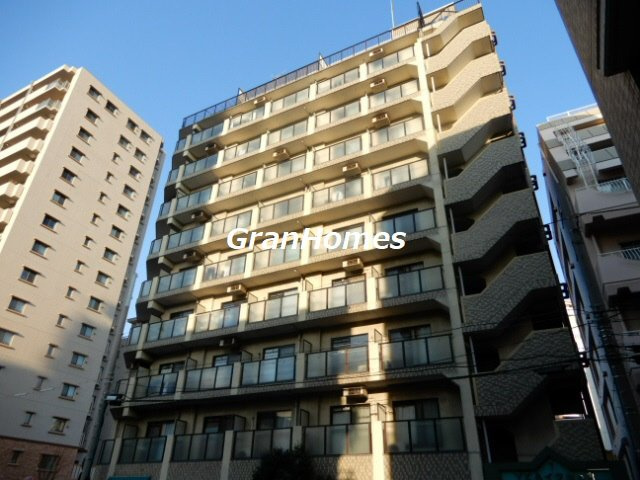 明石市松の内２丁目の賃貸マンションの外観