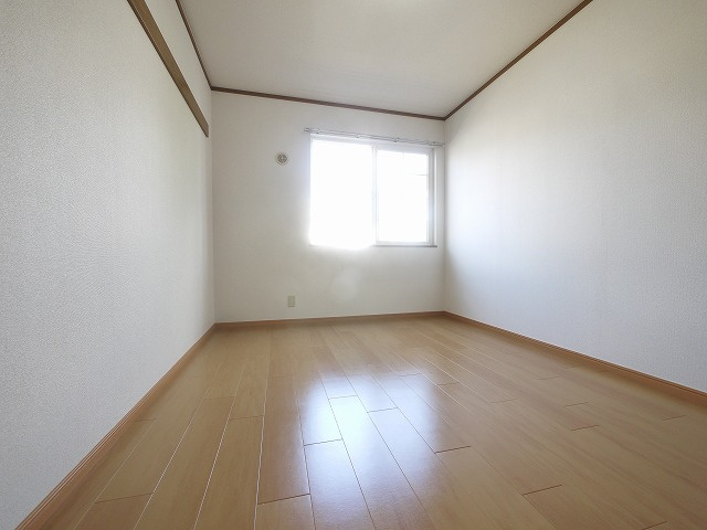 ソレイユ・二階堂　Ａ棟の洋室|ゆったりした洋室です