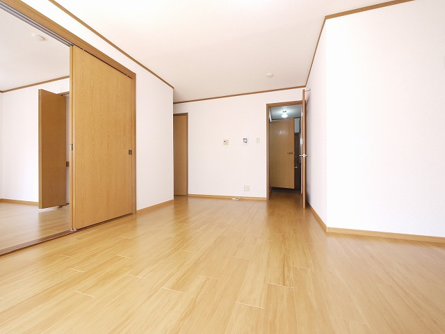 ソレイユ・二階堂　Ａ棟の居間・リビング|使いやすいリビングです