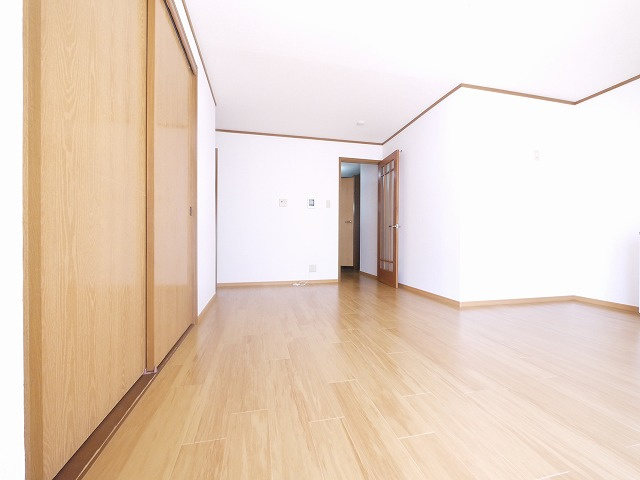 ソレイユ・二階堂　Ａ棟の居間・リビング|おしゃれな居間です