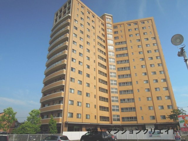 タワーグランデCHAの外観