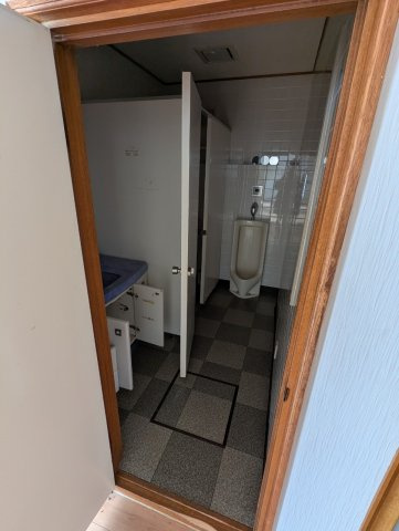 白金町11-4貸土地（古家事務所付）のトイレ