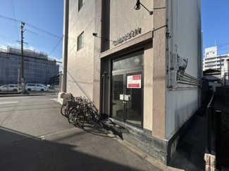 【エントランス】