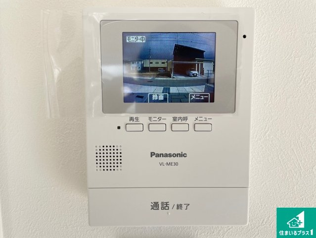 大和高田市田井　新築一戸建ての防犯設備|カラーモニターインターホン！声だけでなく来訪者の姿や顔がモニターで確認できるので、小さなお子様がいらっしゃるご家庭でも安心できます！