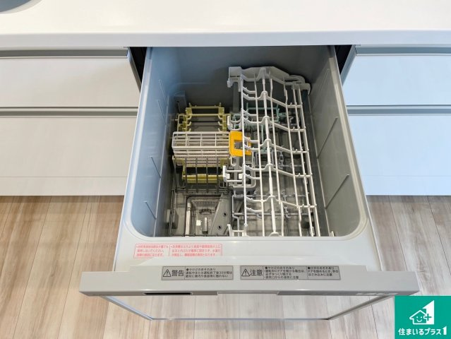 大和高田市田井　新築一戸建ての設備|食事後の一仕事、食器洗いをボタン一つでお任せできちゃいます！場所を取らないビルトイン式なので、お料理スペースもしっかり確保！