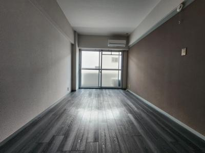 アサヒハイツの居間・リビング|洋室