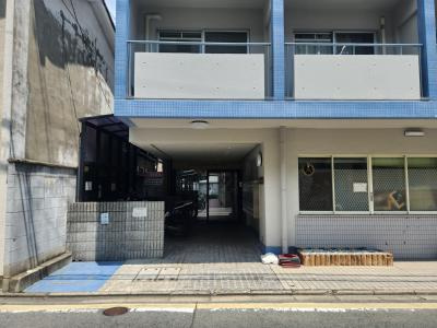 アサヒハイツのエントランス