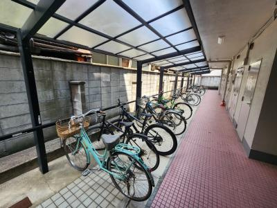 アサヒハイツの駐車場|駐輪場