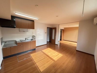 【居間・リビング】 | エバーグリーンC棟