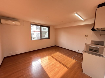 【居間・リビング】 | エバーグリーンC棟