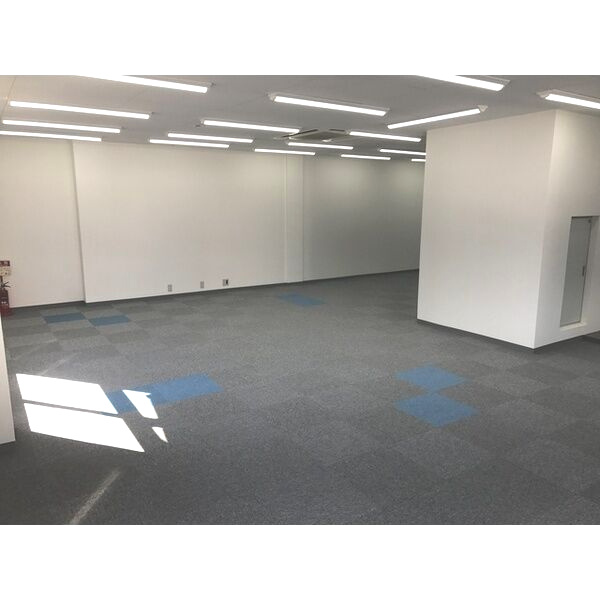 山口ビルの内装