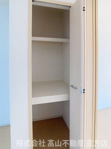 北九州市八幡西区木屋瀬２丁目のアパートの収納