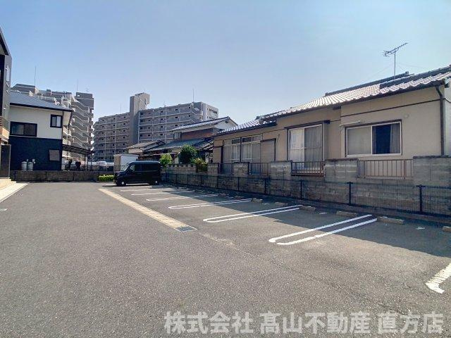 北九州市八幡西区木屋瀬２丁目のアパートの駐車場