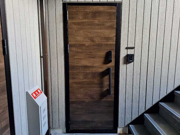 D-ROOM盛岡本宮　D棟の玄関