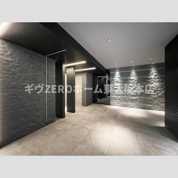 S-RESIDENCE難波大国町dominaのロビー