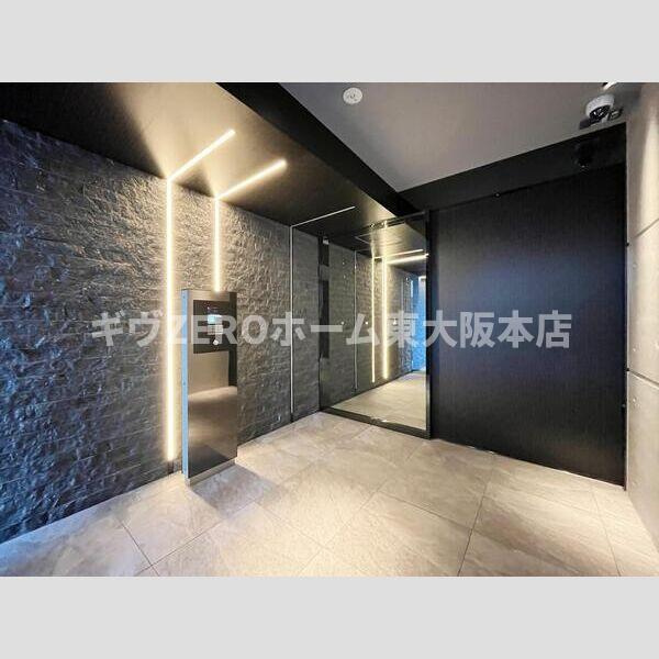 S-RESIDENCE難波大国町dominaのロビー