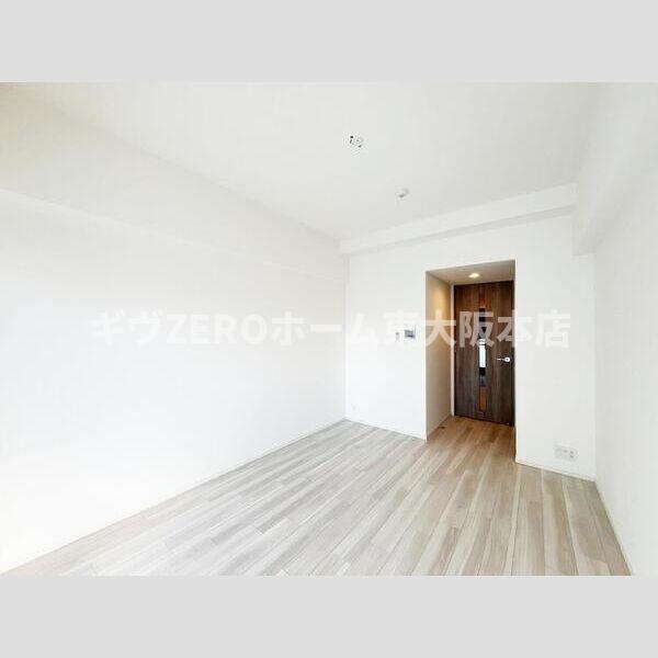 S-RESIDENCE難波大国町dominaの居間・リビング