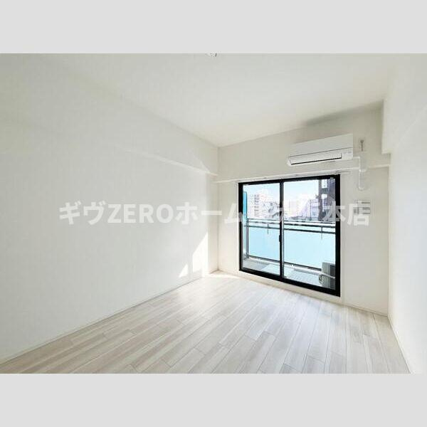 S-RESIDENCE難波大国町dominaの居間・リビング