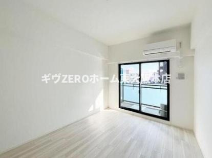 S-RESIDENCE難波大国町dominaの居間・リビング