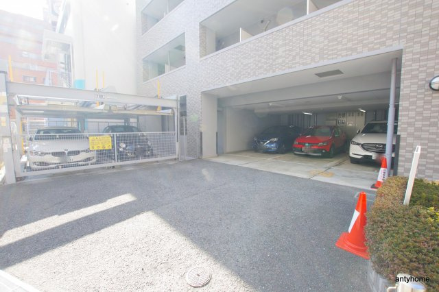 エスリード同心第２　仲介手数料無料の駐車場