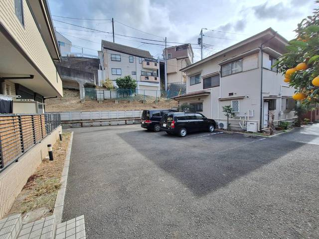 グリーンバレー本牧の駐車場
