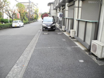 【駐車場】 | ルーチェスタジョーネ