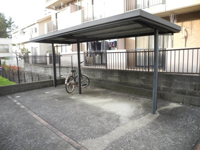 【駐車場】 | ルーチェスタジョーネ