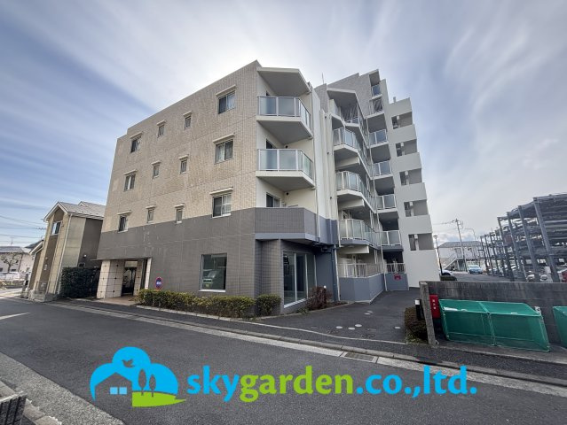 サンデュエル湘南平塚アクアステージの外観