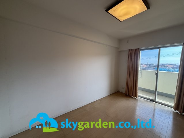 サンデュエル湘南平塚アクアステージの洋室