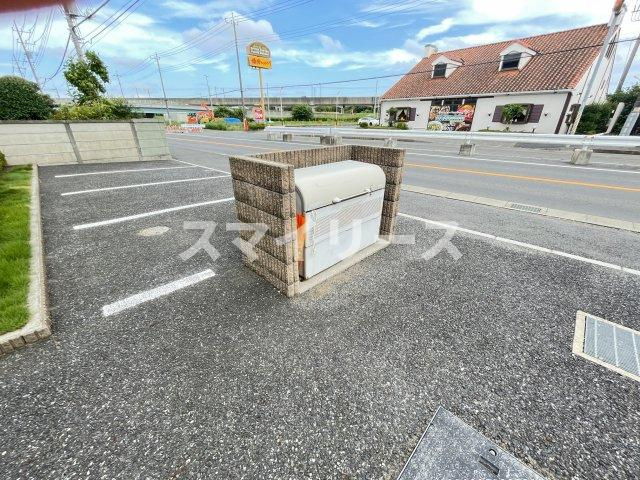 レスペート柏の葉の駐車場