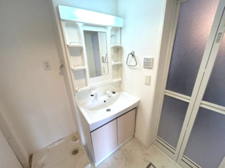【洗面所】
