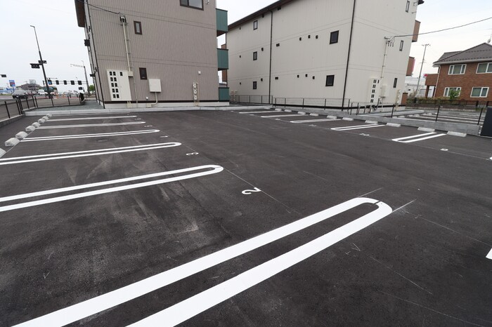 D-ROOM盛岡本宮　C棟の駐車場